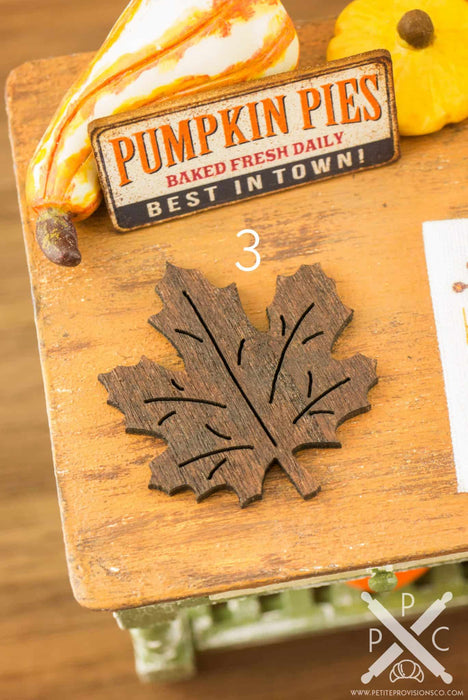 Autumn Leaf Trivet - Decorative Wooden Trivet