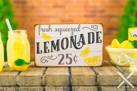 Dollhouse Miniature Fresh Squeezed Lemonade Sign - 1:12 Dollhouse Miniature Sign