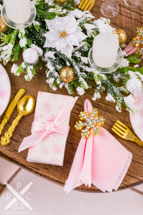 Glittering Gold, Pink and White Christmas Table Setting for 4