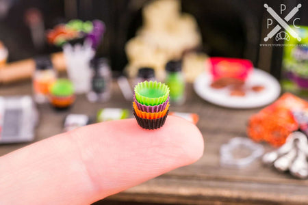 Dollhouse Miniature Halloween Baking and Decorating Set - 1:12 Dollhouse Miniature - Halloween Miniatures