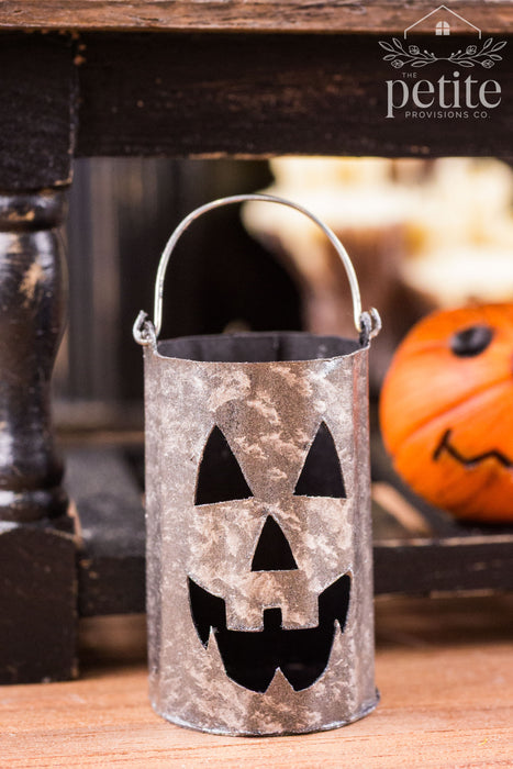 Haunted Hollow Lantern