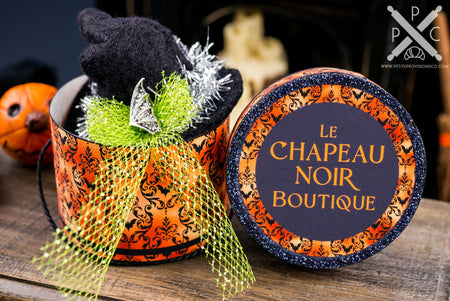 Dollhouse Miniature Bat Witch Hat and Hat Box Set 1:12 Scale Halloween Decoration