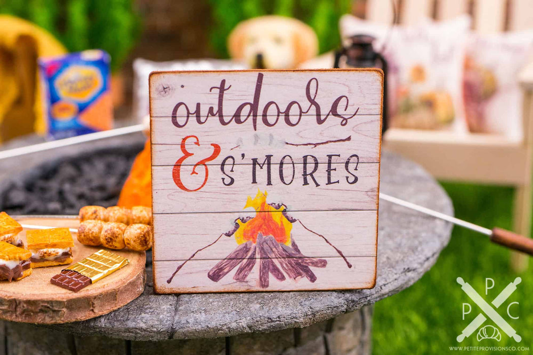 Dollhouse Miniature Outdoors & S'Mores Sign - Decorative Autumn Sign - 1:12 Dollhouse Miniature Decor