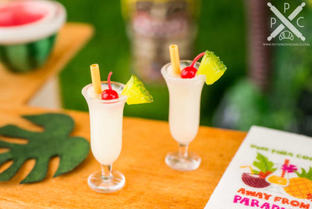 Dollhouse Miniature Piña Coladas for Two - 1:12 Dollhouse Miniature Tropical Cocktail