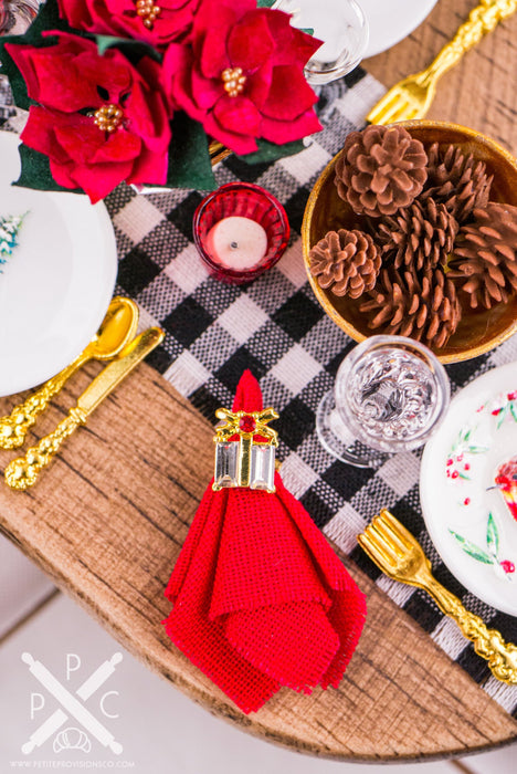 Dollhouse Miniature Christmas Gold Napkin Rings and Red Cloth Napkins - Set of 4 - 1:12 Dollhouse Miniature Christmas Napkins