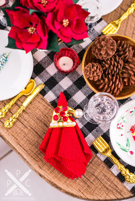 Dollhouse Miniature Christmas Napkin Rings and Red Cloth Napkins - Set of 4 - 1:12 Dollhouse Miniature Christmas Napkins