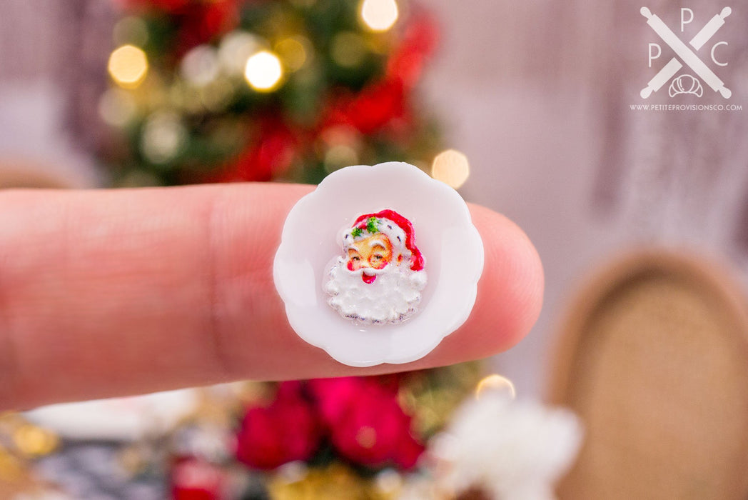 Dollhouse Miniature Santa Claus Decorative Plates - Set of 4 - 1:12 Dollhouse Miniature Christmas Plates