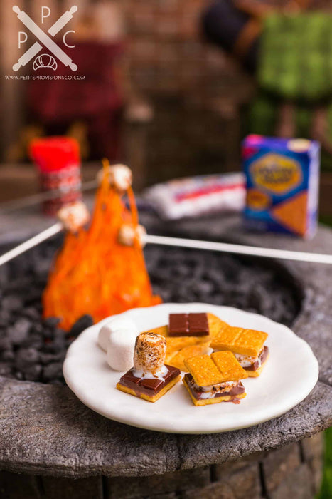 Dollhouse Miniature Autumn S'Mores Platter - 1:12 Dollhouse Miniature S'Mores