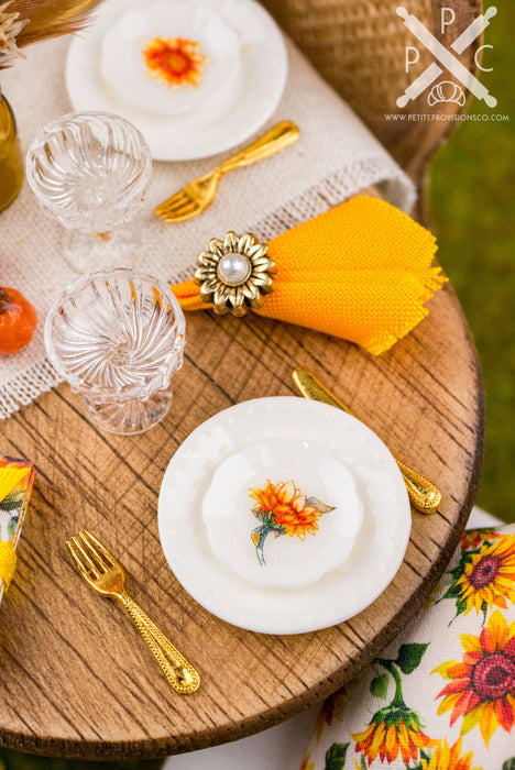 Dollhouse Miniature Sunflower Decorative Plates - Small - Set of 4 - 1:12 Dollhouse Miniature Fall Plates