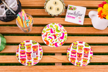Dollhouse Miniature Tiki Themed Paper Plates Set - Decorative Summer Tableware - 1:12 Dollhouse Miniature Summer Decor