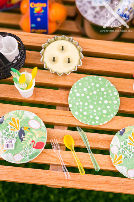 Dollhouse Miniature Toucans & Flamingos Tableware Set - Plastic Cutlery and Paper Plates - 1:12 Dollhouse Miniature Summer Decor